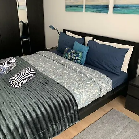 Lapa Newly Renovated 2 Designer Bedroom Lisbona